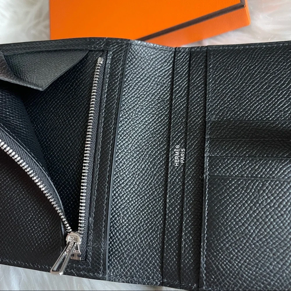New Hermès So Black Bearn Compact monochrome Wallet